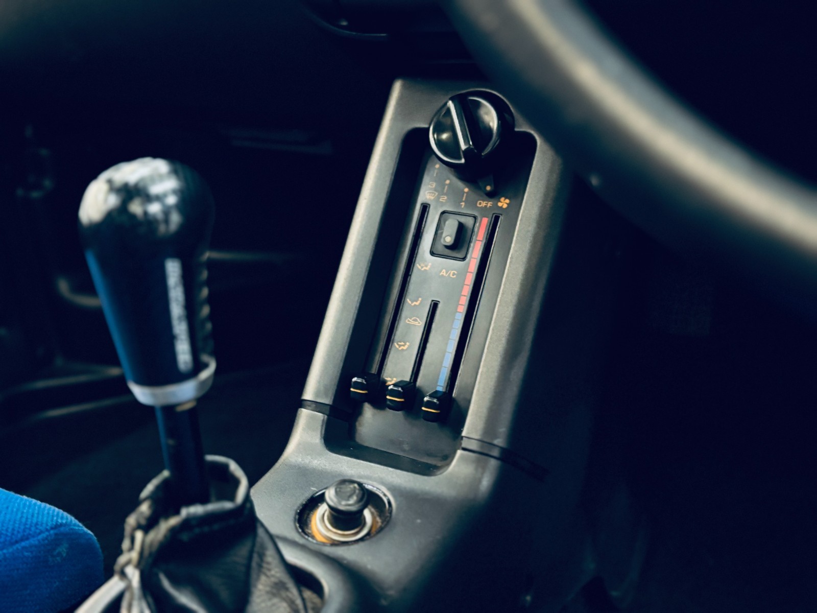 Suzuki-Cara-1994-Coupe-27