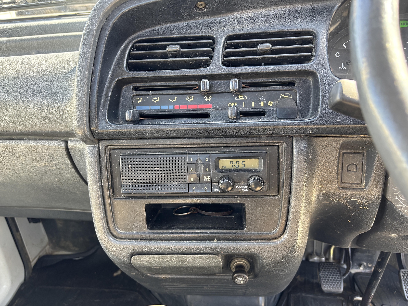 Suzuki-Carry-1994-Truck-32