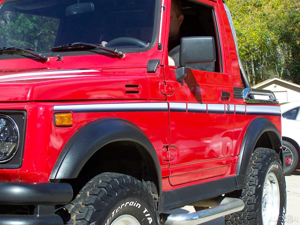 Suzuki-Samurai-1987-SUV-20