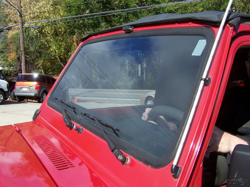 Suzuki-Samurai-1987-SUV-21