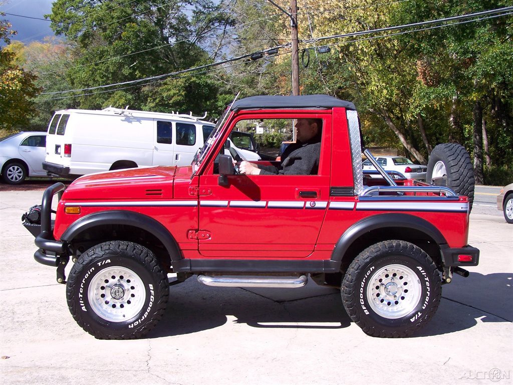 Suzuki-Samurai-1987-SUV-6