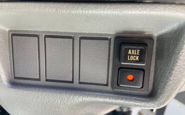 Suzuki-carry-1998-white-23