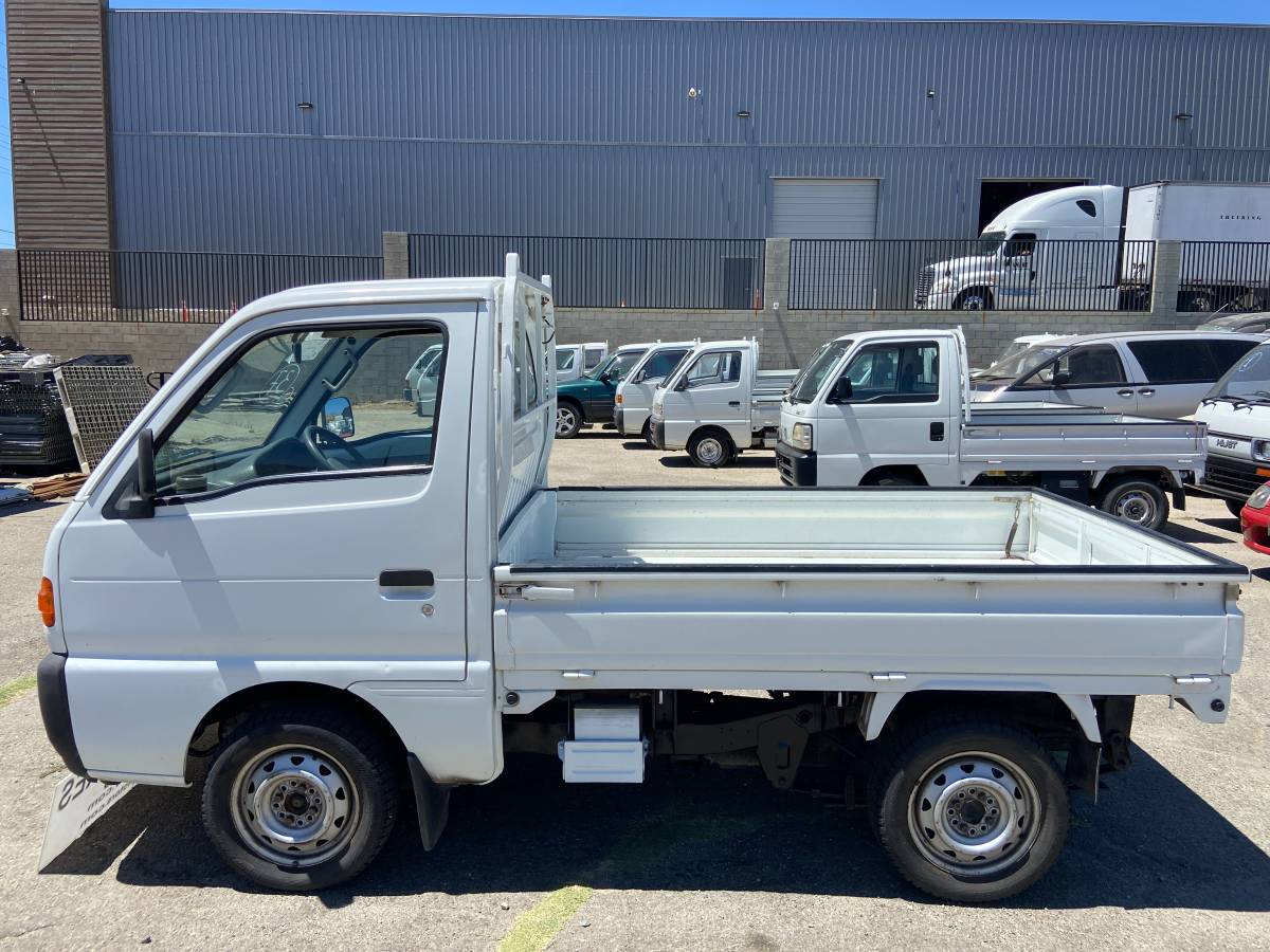 Suzuki-carry-1998-white-8
