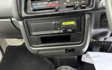 Suzuki-carry-4wd-1994-white-13