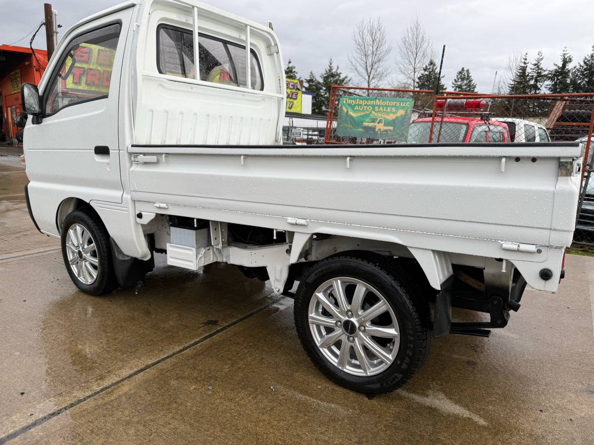 Suzuki-carry-4wd-1994-white-6