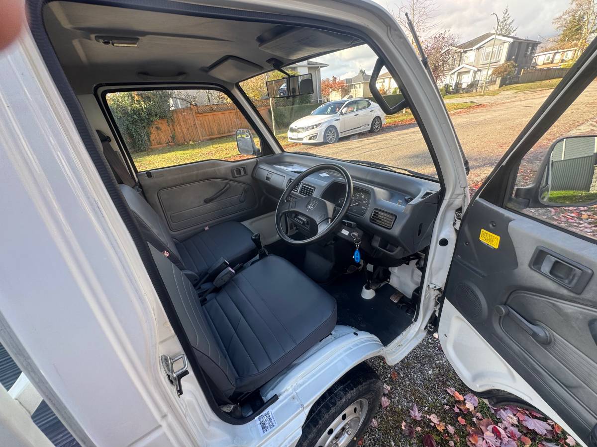 Suzuki-carry-truck-1992-white-10