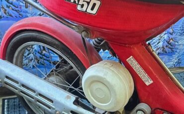 Suzuki-fa50-1983-red-3