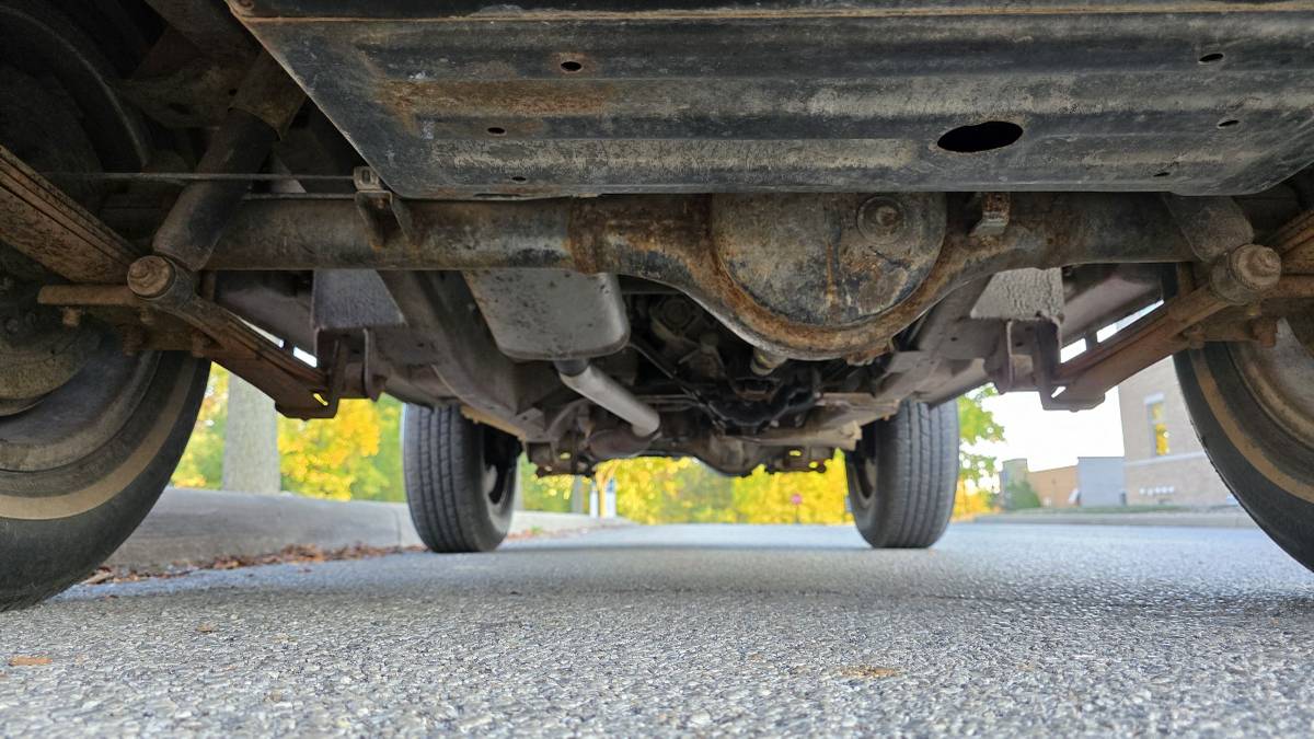 Suzuki-samurai-1986-red-10