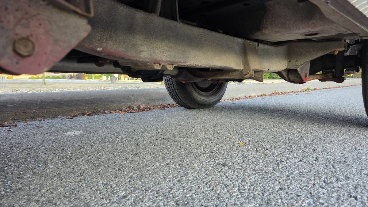 Suzuki-samurai-1986-red-11