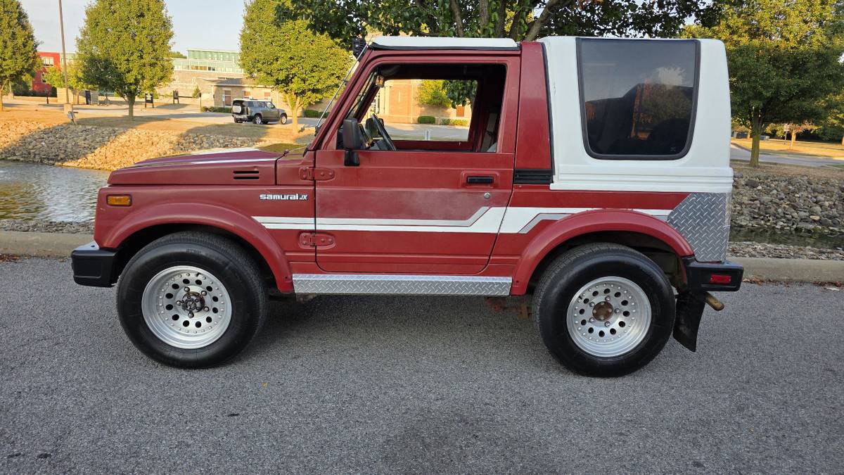 Suzuki-samurai-1986-red-7