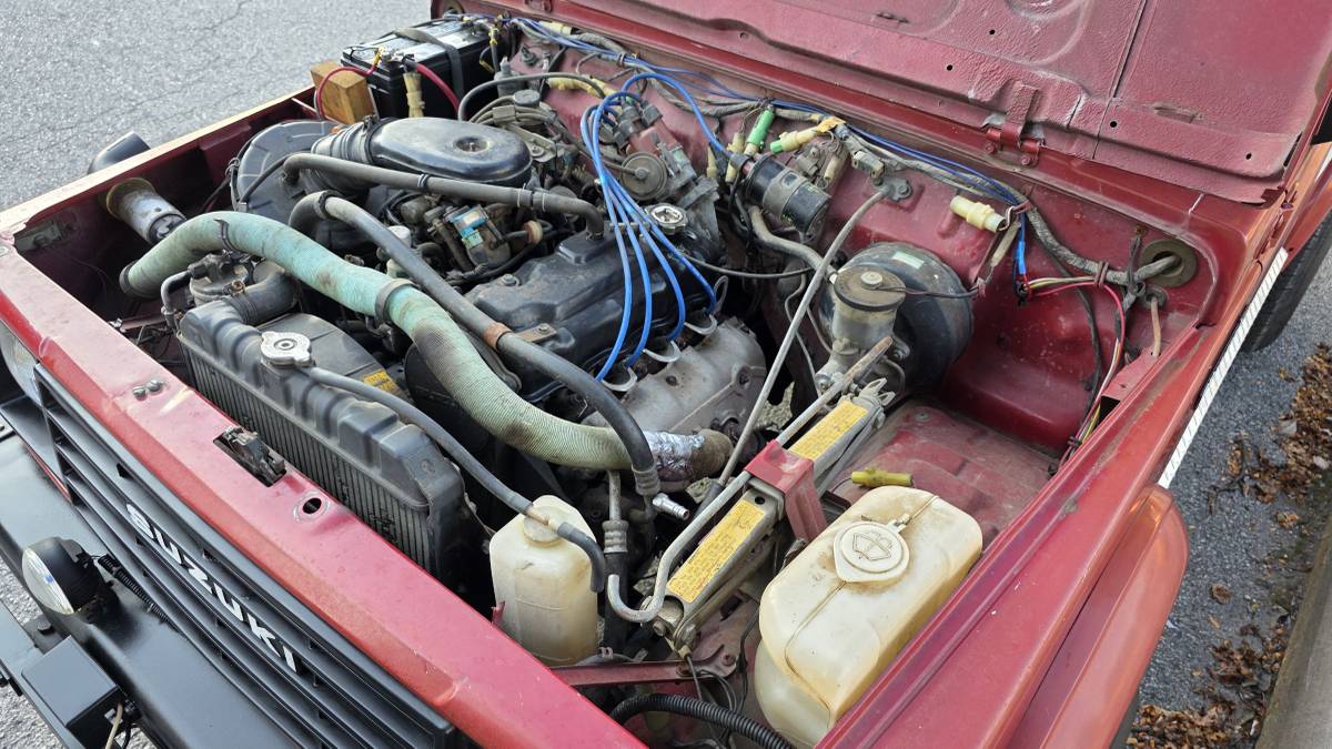 Suzuki-samurai-1986-red-8