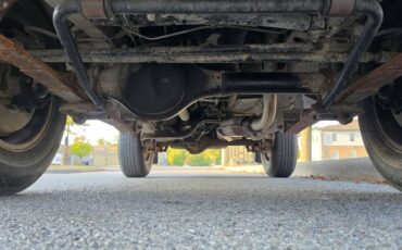 Suzuki-samurai-1986-red-9