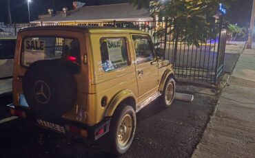 Suzuki-samurai-1988-custom