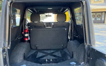 Suzuki-samurai-1988-grey-15