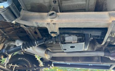 Suzuki-samurai-1988-grey-3