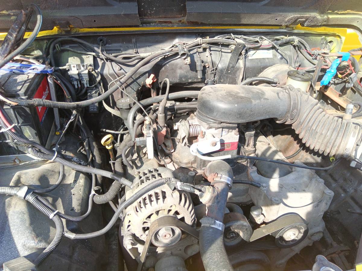 Suzuki-samurai-1988-yellow-12