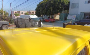 Suzuki-samurai-1988-yellow-16