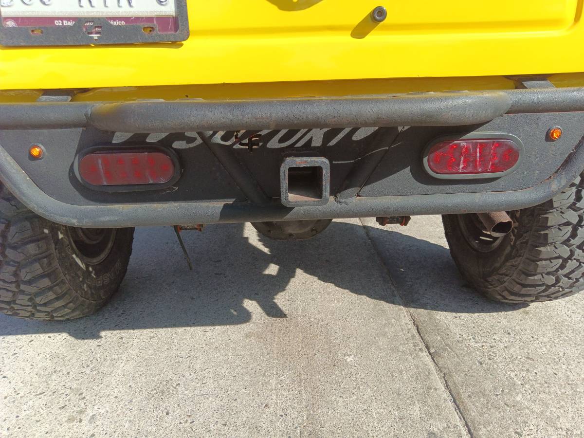 Suzuki-samurai-1988-yellow-2