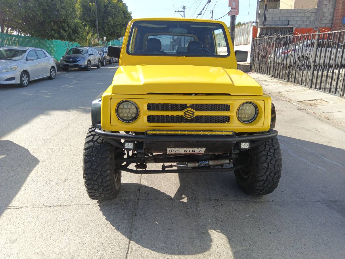 Suzuki-samurai-1988-yellow-4