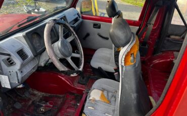 Suzuki-samurai-1989-red-5