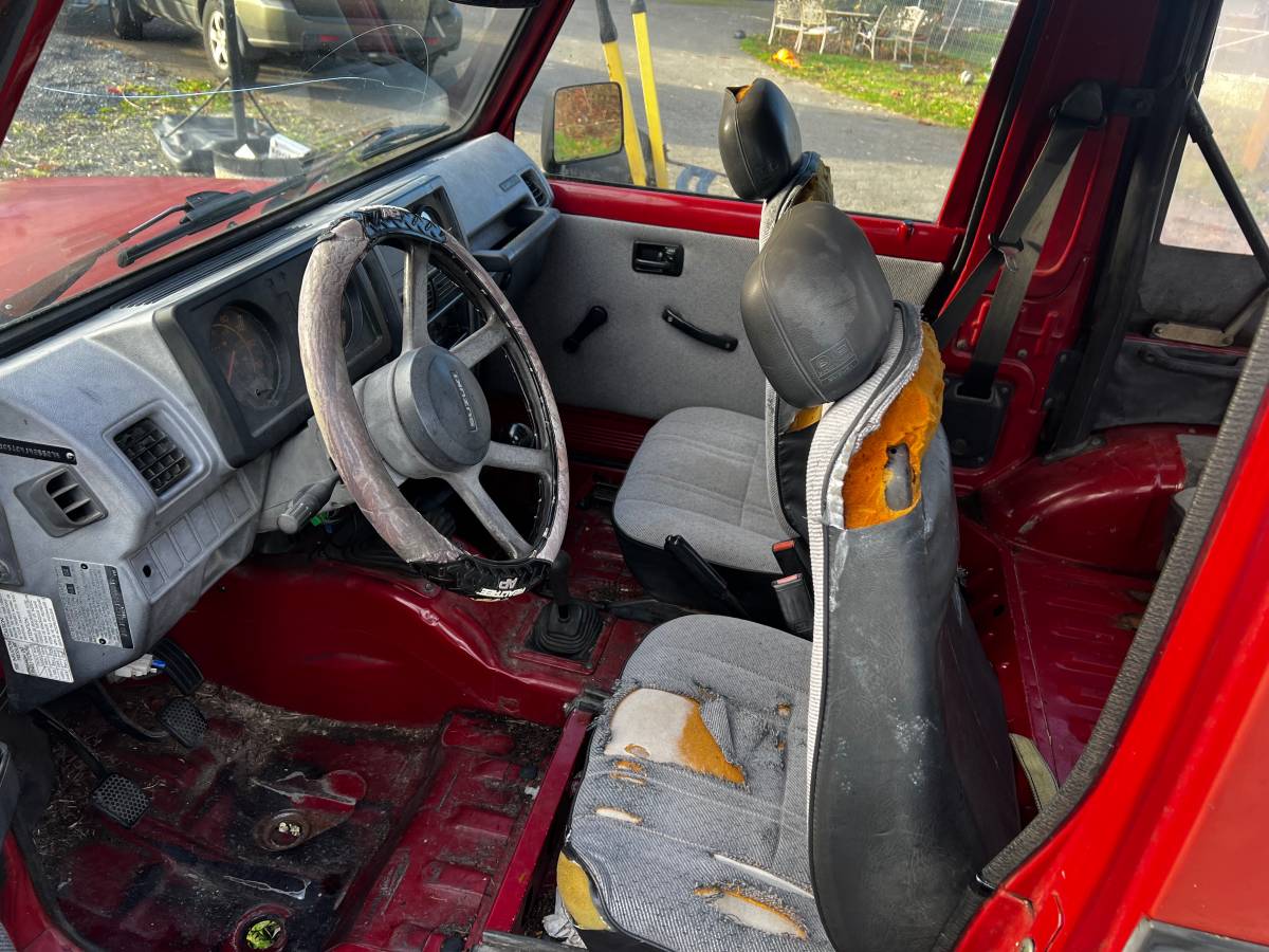 Suzuki-samurai-1989-red-5