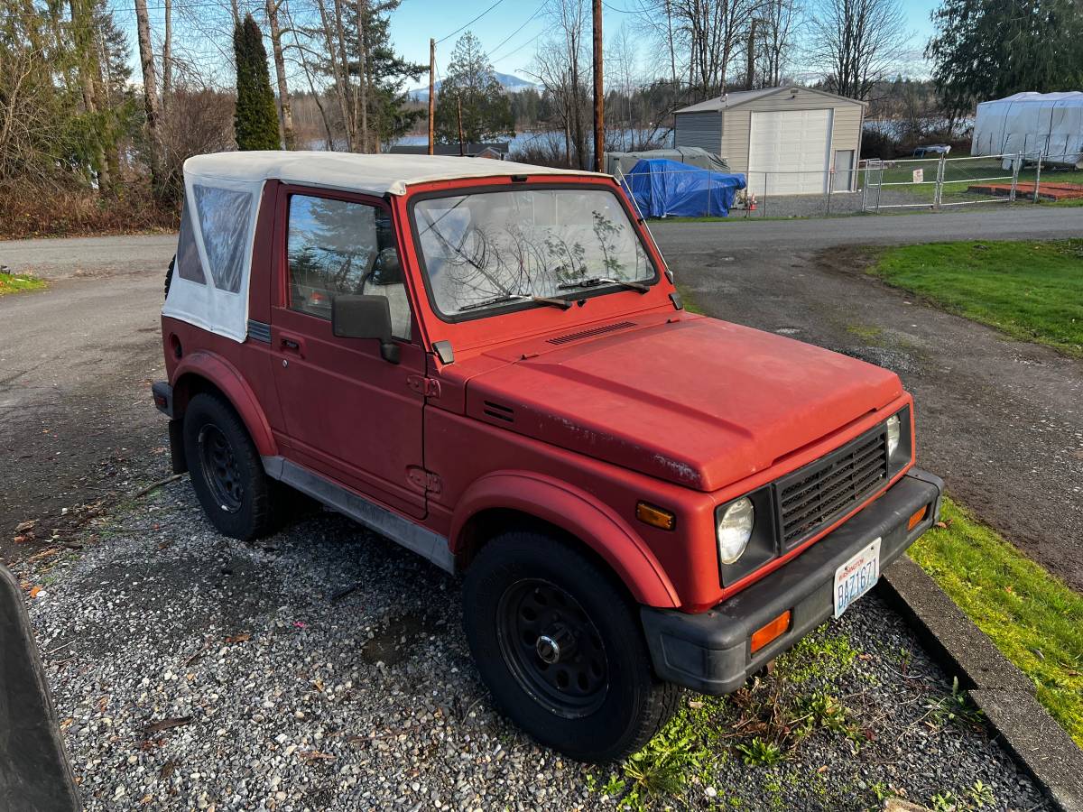 Suzuki-samurai-1989-red
