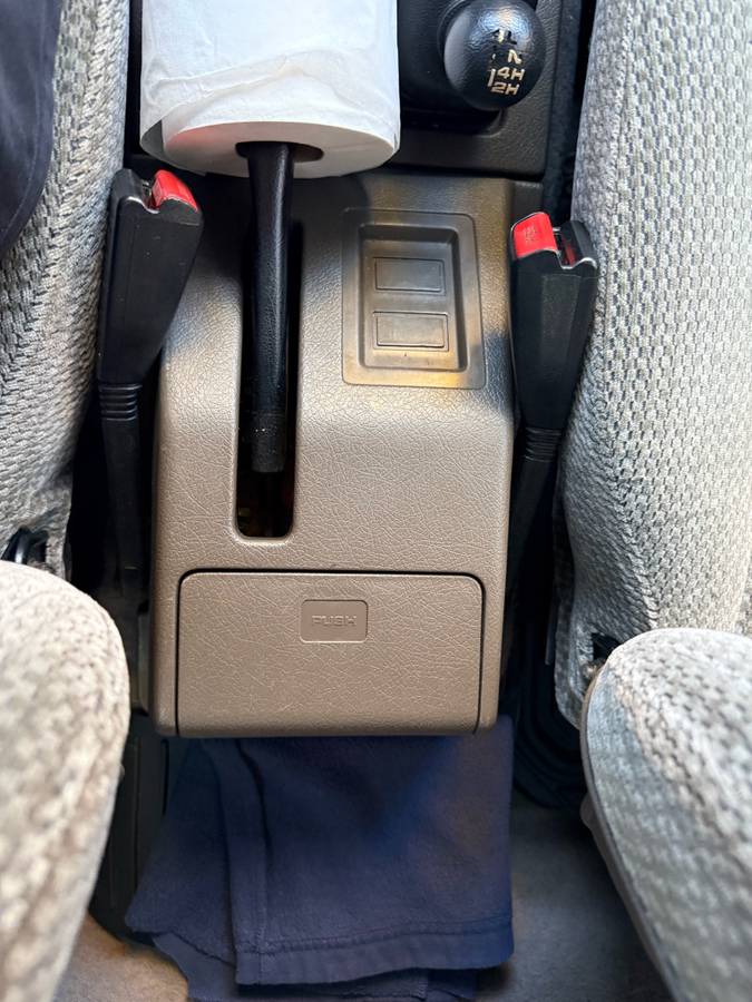 Suzuki-sidekick-1989-red-17