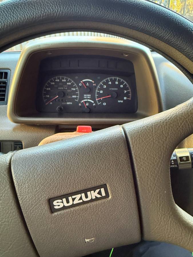 Suzuki-sidekick-1989-red-19