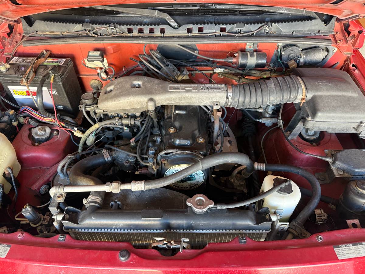 Suzuki-sidekick-1989-red-9