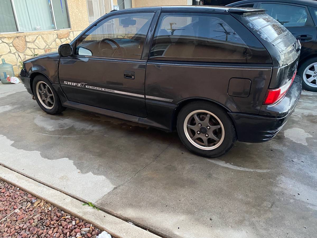 Suzuki-swift-1994-1