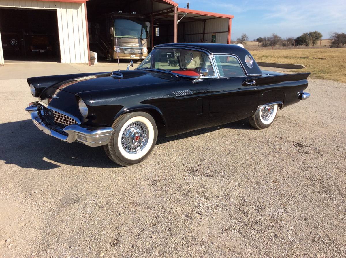 T-bird-1957-black-2