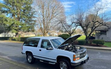 Tahoe-2-door-1992-white-11