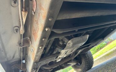 Tahoe-2-door-1992-white-14