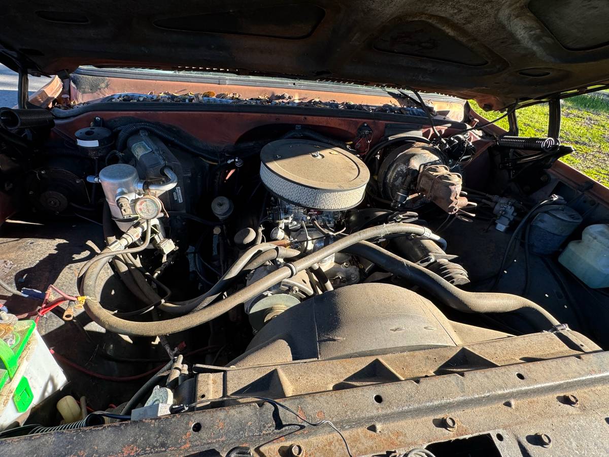 Three-quarter-ton-chevy-truck-1978-brown-1