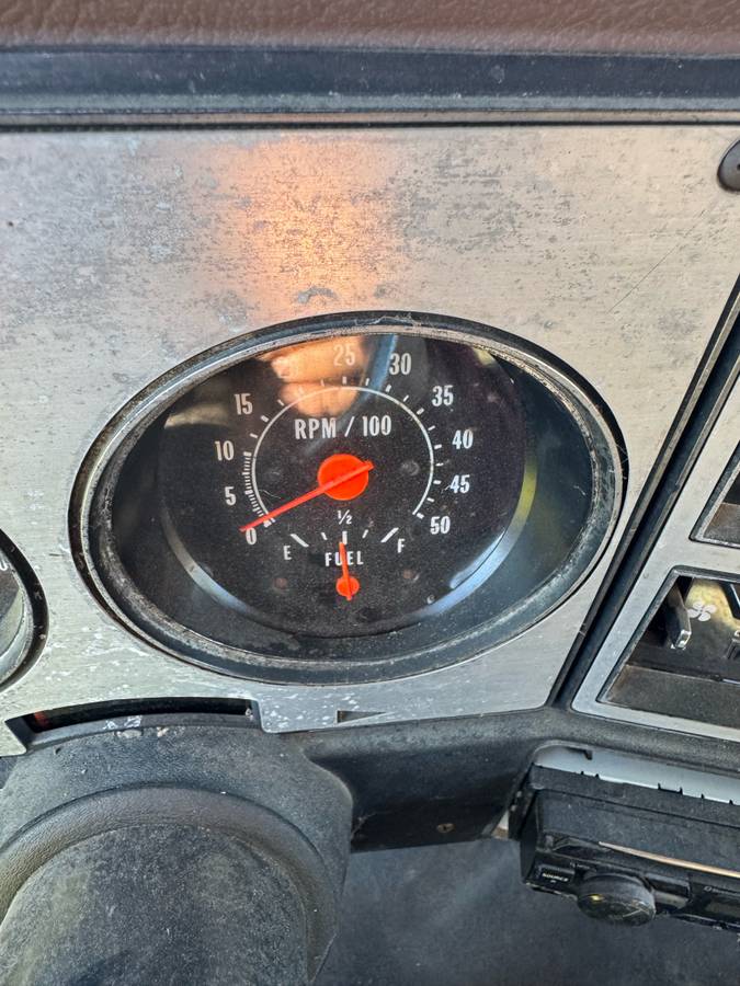 Three-quarter-ton-chevy-truck-1978-brown-3