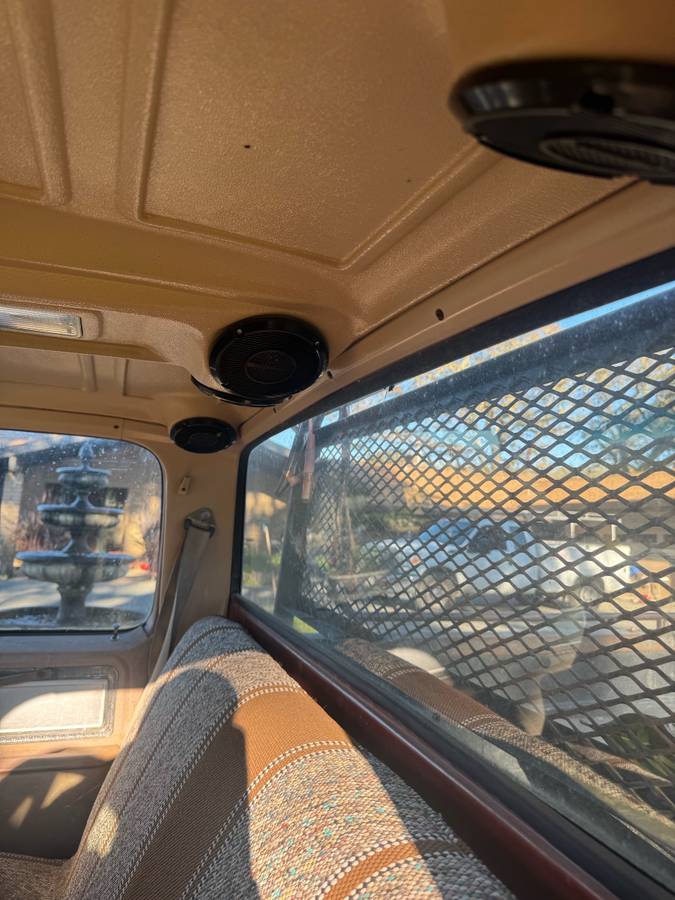 Three-quarter-ton-chevy-truck-1978-brown-5