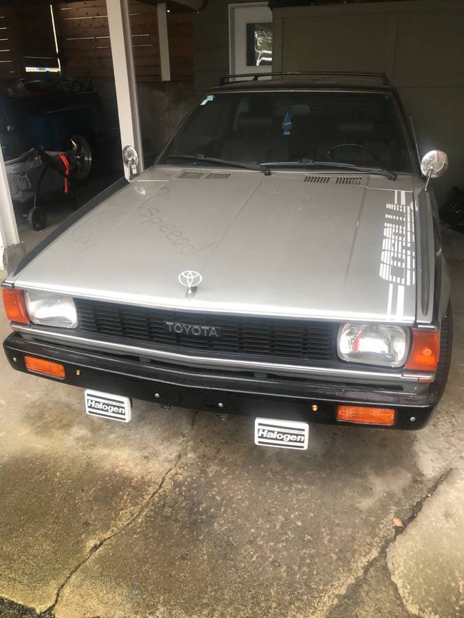 Toyota-1981-grey-2