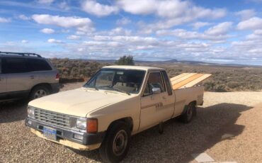 Toyota-22r-1986-yellow-4