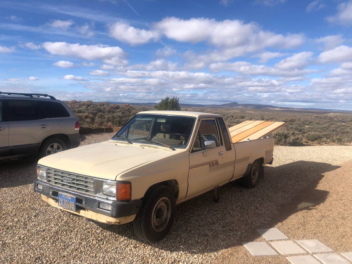 Toyota-22r-1986-yellow-4