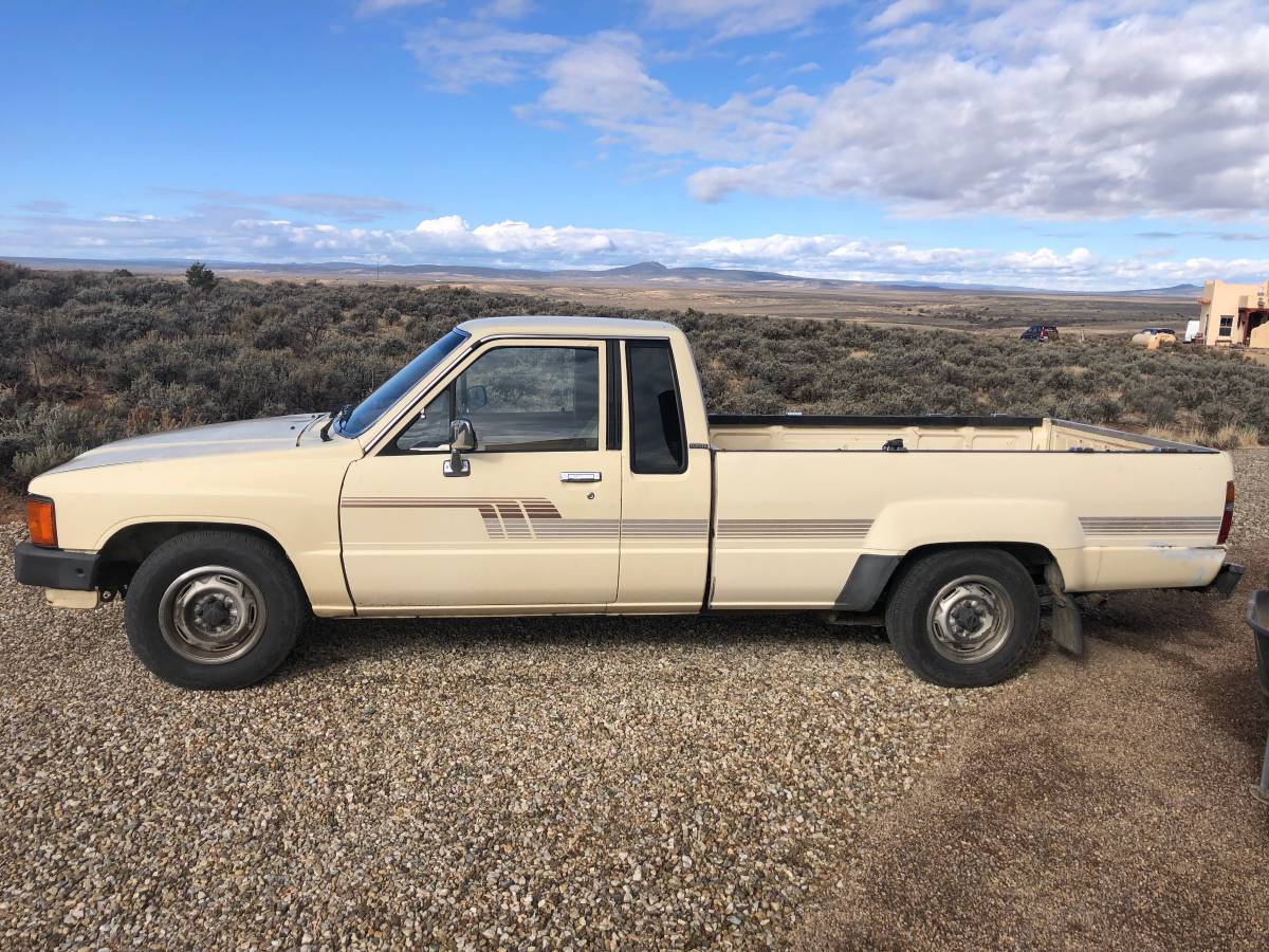 Toyota-22r-1986-yellow-5
