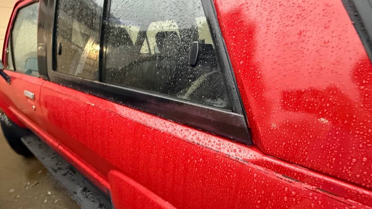 Toyota-4-runner-deluxe-4x4-1986-red-1