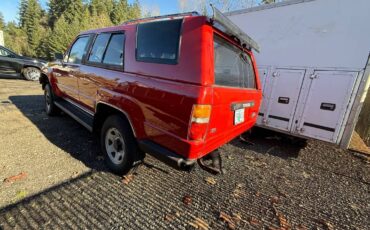 Toyota-4-runner-deluxe-4x4-1986-red-13