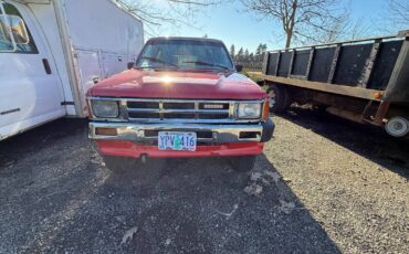 Toyota-4-runner-deluxe-4x4-1986-red-20