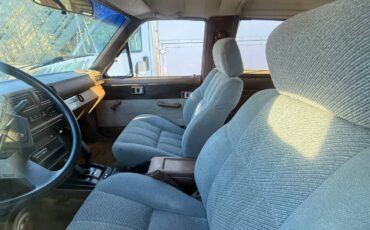 Toyota-4-runner-deluxe-4x4-1986-red-22