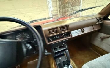 Toyota-4-runner-deluxe-4x4-1986-red-4