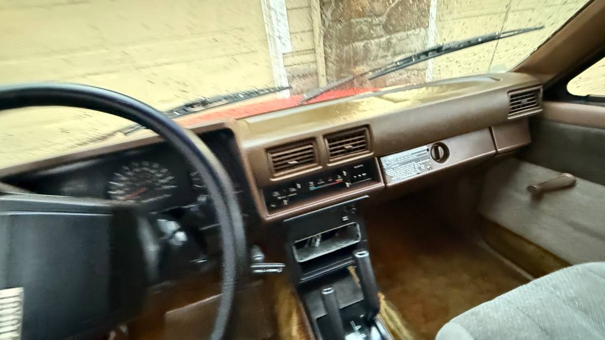 Toyota-4-runner-deluxe-4x4-1986-red-4