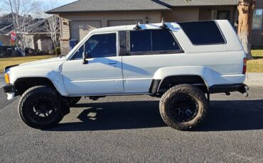 Toyota-4runner-1986-white-3