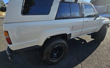 Toyota-4runner-1986-white-4