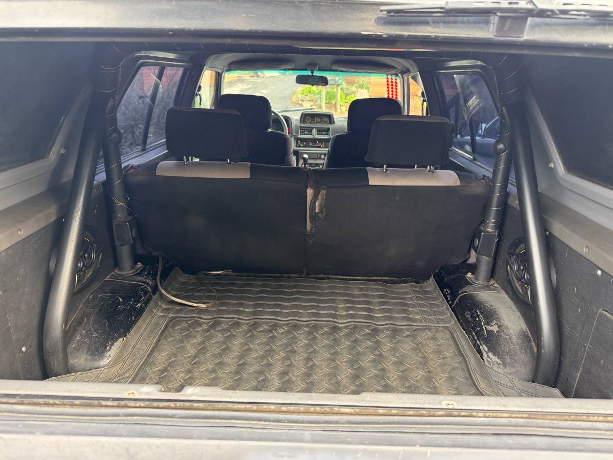 Toyota-4runner-1987-black-2