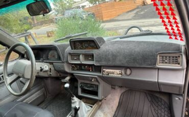 Toyota-4runner-1987-black-3